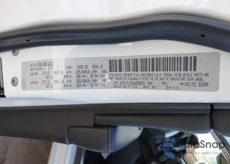 2017 Jeep Cherokee Overland 4X4 from USA, damaged, VIN 1C4PJMJS2HW656941